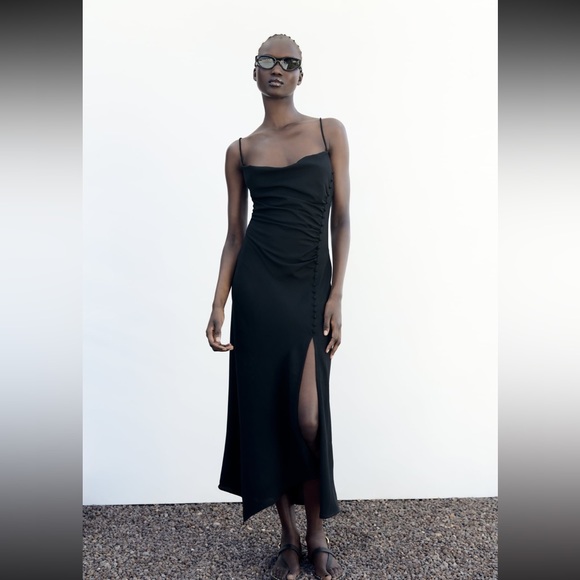 Long dresses - Picture 1 of 2